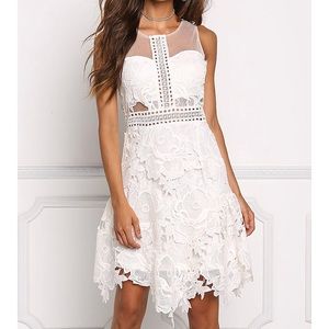 ♨️Flash Sale $35 TAKES IT♨️NWT-crocheted dress